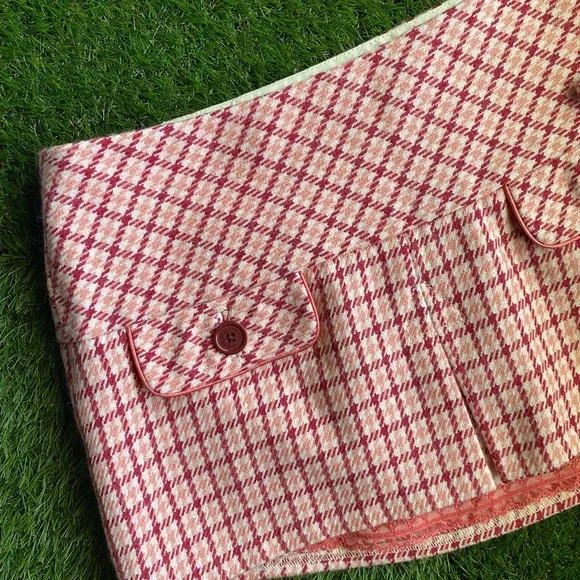 Abercrombie & Fitch mini skirt - Picture 2 of 16